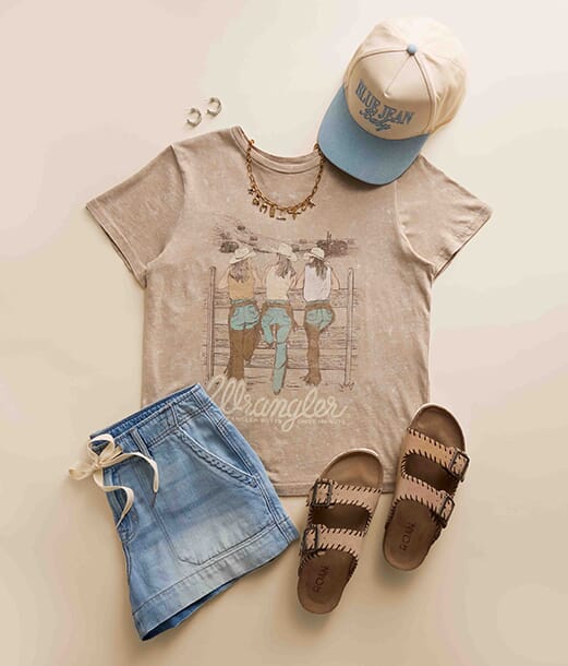 Women's Outfits | Buckle